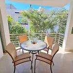 Apartamento Em By Homekeys Apartmán
